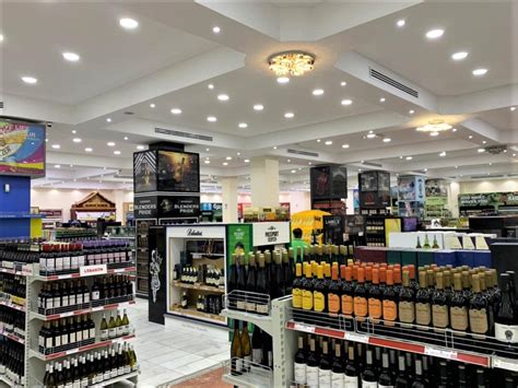 unisat liquor store - emirates